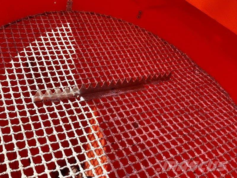  WDS 400 K Esparcidoras de arena y sal