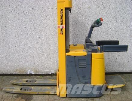 Jungheinrich ERC 214 Apiladoras eléctricos