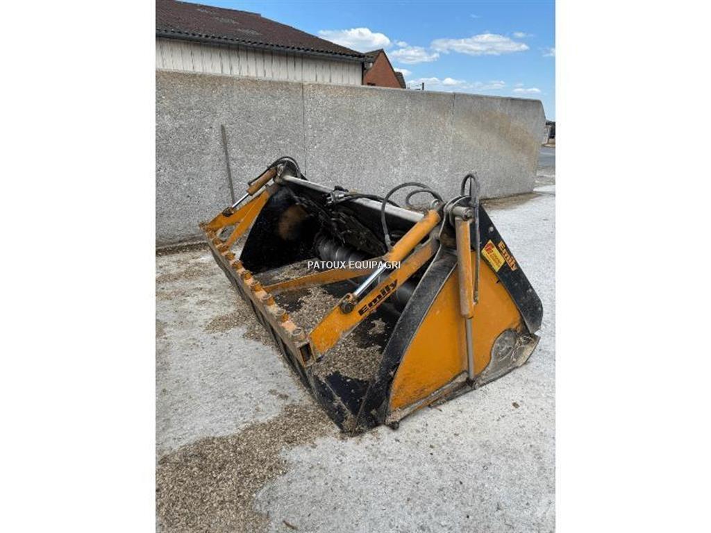 Emily GAV 2004 Accesorios para cargador frontal