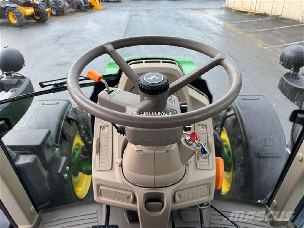 John Deere 6120M Tractores