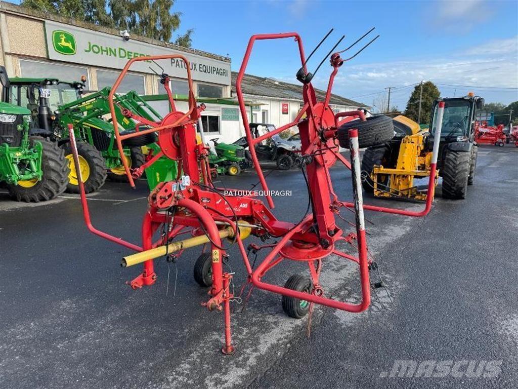 Kverneland 8046 Rastrilladoras y rastrilladoras giratorias