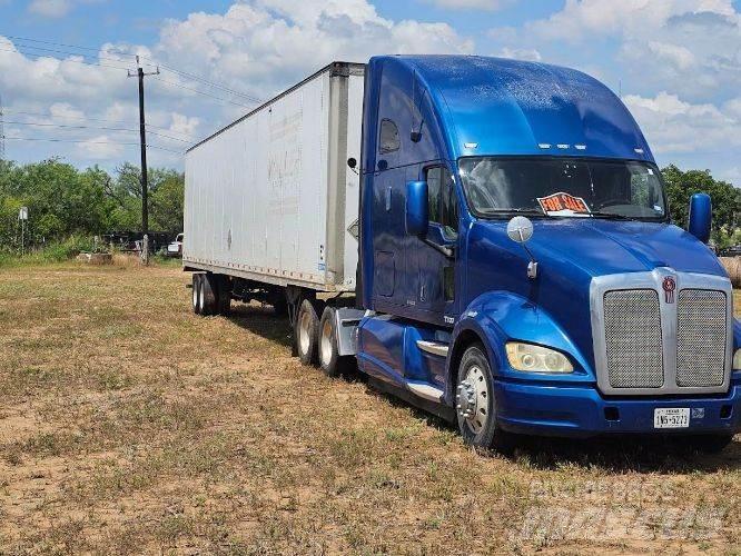 Kenworth T700 Camiones tractor