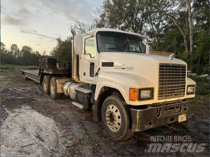 Mack Pinnacle Camiones tractor