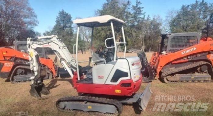 Takeuchi TB225 Excavadoras sobre orugas