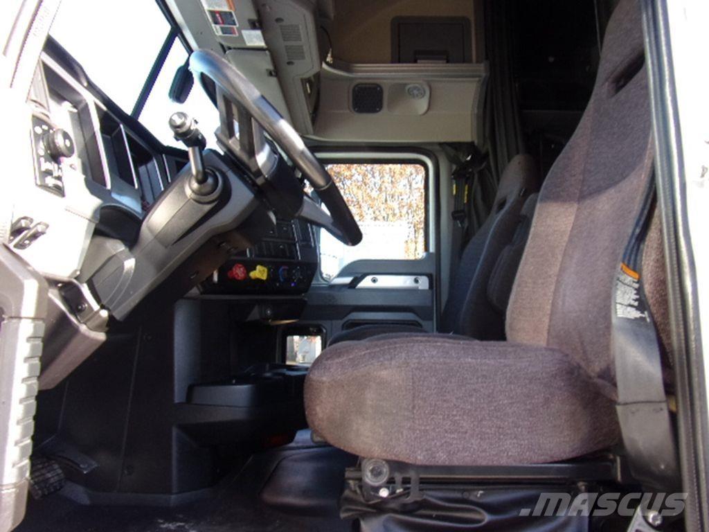 Mack AN64T Camiones tractor