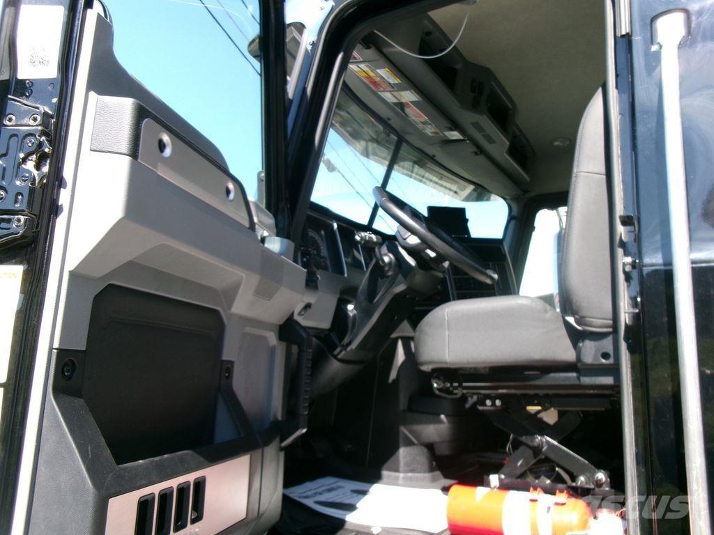 Mack GR64F Bañeras basculantes usadas