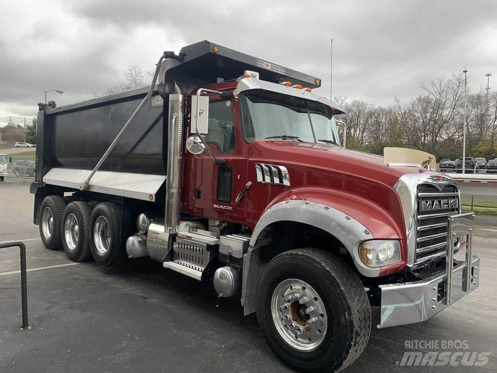 Mack GU713 Bañeras basculantes usadas