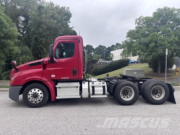 Freightliner CASCADIA 126 Camiones tractor