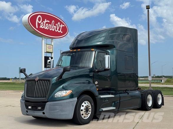 International LT Camiones tractor