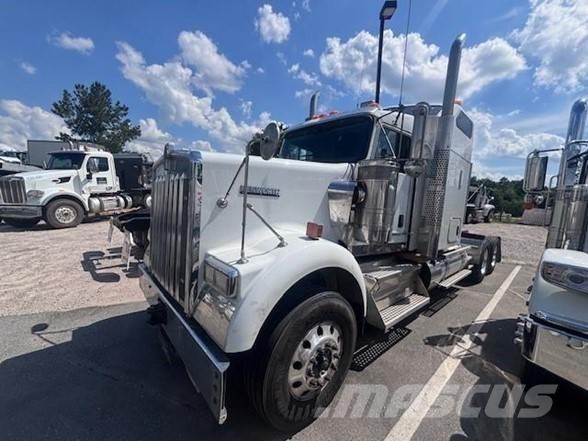 Kenworth W900B Camiones tractor