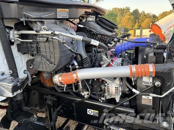 Peterbilt 537 Camiones tractor