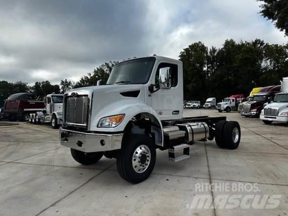 Peterbilt 548 Camiones con chasís y cabina