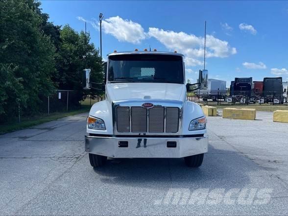 Peterbilt 548 Camiones de cama baja