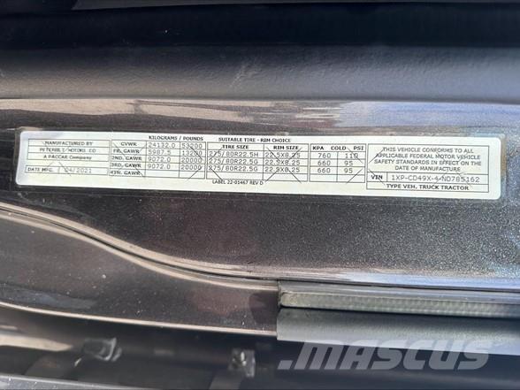 Peterbilt 567 Camiones tractor