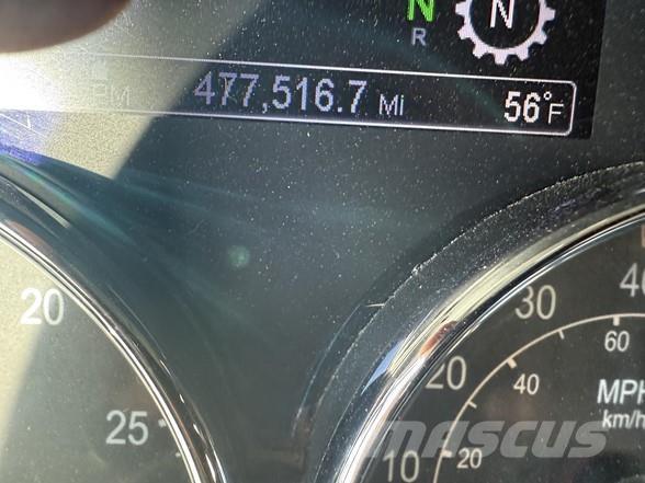 Peterbilt 567 Camiones tractor