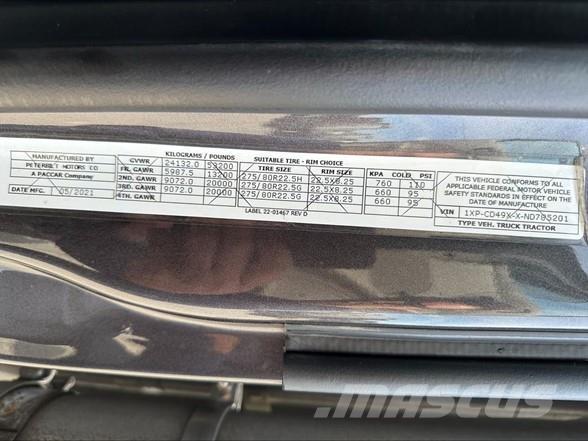 Peterbilt 567 Camiones tractor