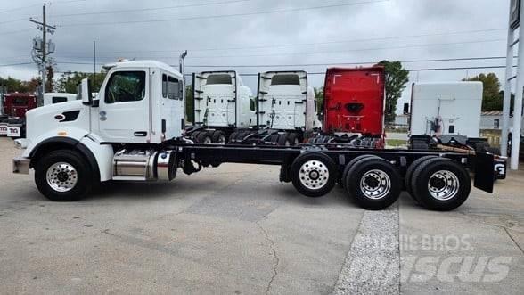 Peterbilt 567 Camiones con chasís y cabina