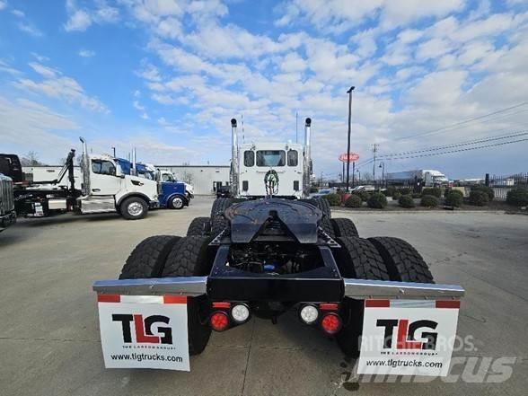 Peterbilt 567 Camiones tractor