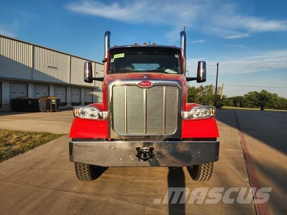 Peterbilt 567 Camiones tractor