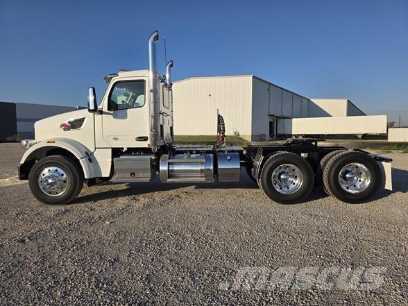 Peterbilt 567 Camiones tractor