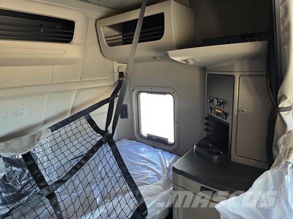 Peterbilt 567 Camiones tractor