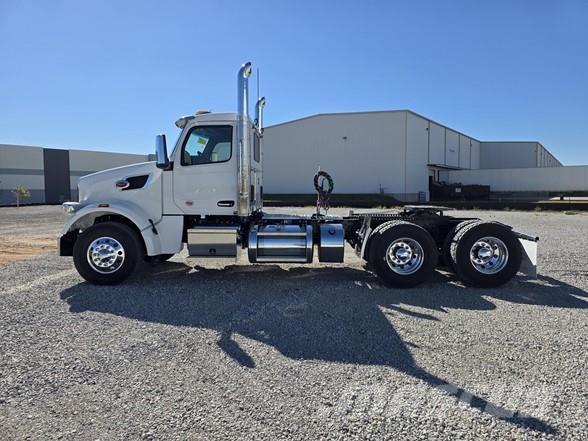 Peterbilt 567 Camiones tractor