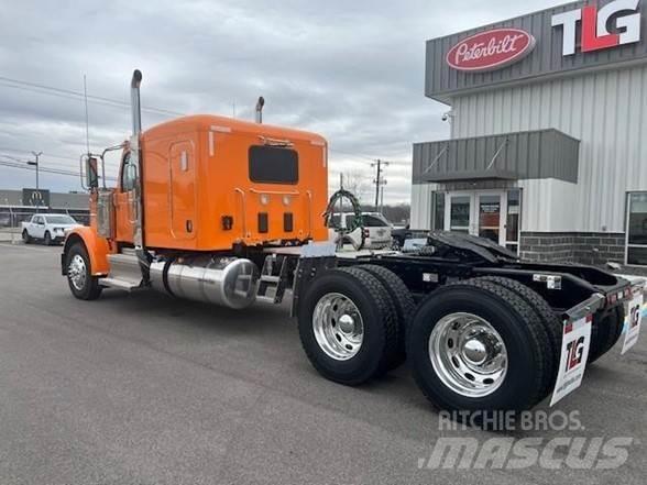 Peterbilt 589 Camiones tractor