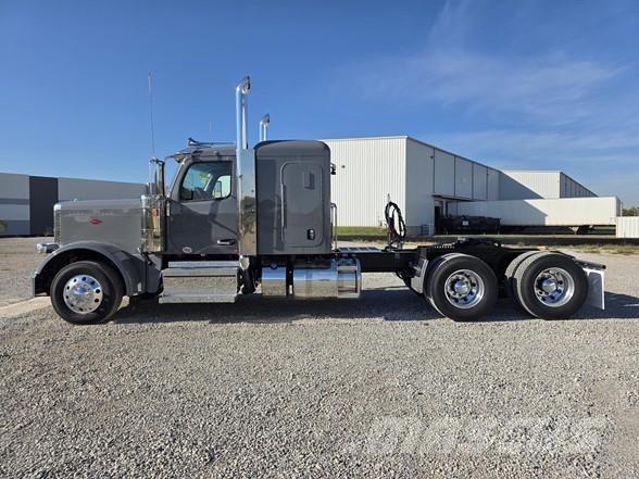 Peterbilt 589 Camiones tractor