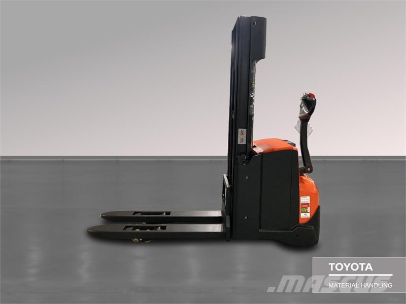 BT SWE120L Montacargas manual