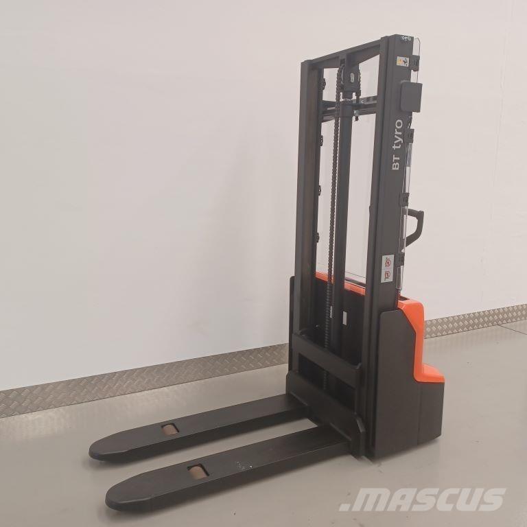 BT SHE100 Apiladores manuales