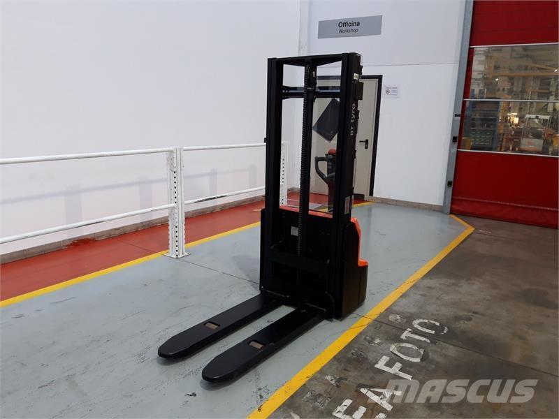 BT SHE100 Apiladores manuales