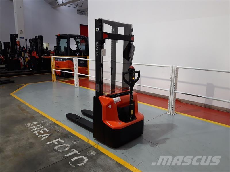 BT SHE100 Apiladores manuales