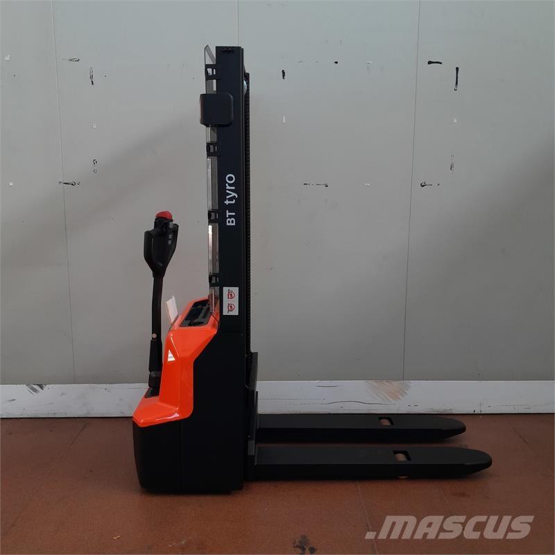 BT SHE100 Apiladores manuales