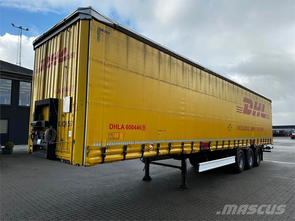 Kässbohrer , Semirremolques de caja de lona