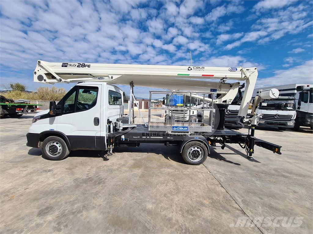 Cela DT Truck 28 FE Plataformas sobre camión