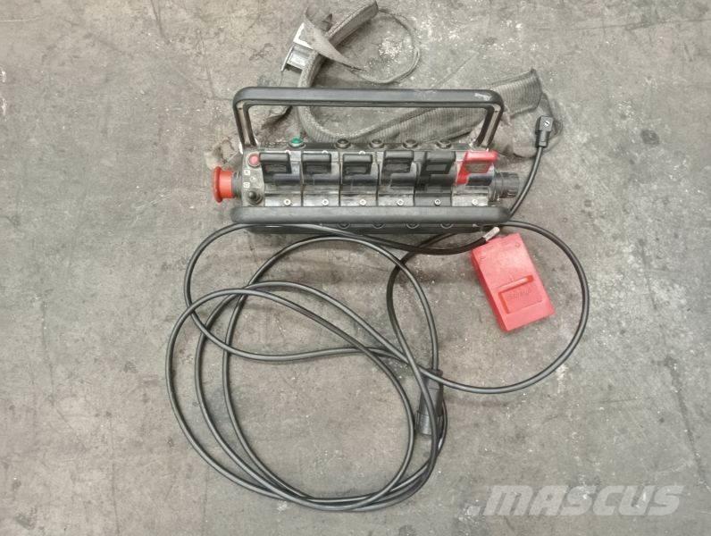 Hiab 322 E-5 HIPRO Grúas cargadoras