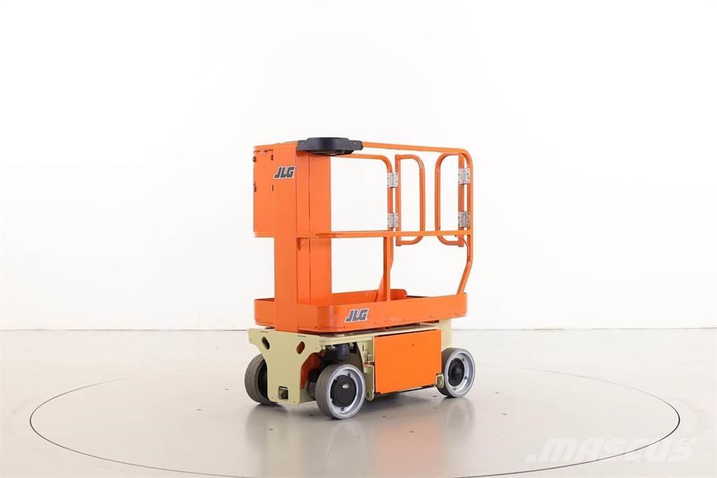 JLG 1230ES Plataformas con jaula de elevación