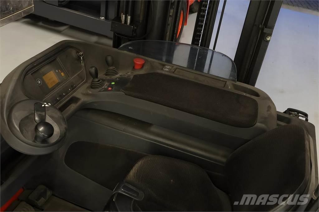 Linde R14-1120 Montacargas de alcance de gran altura