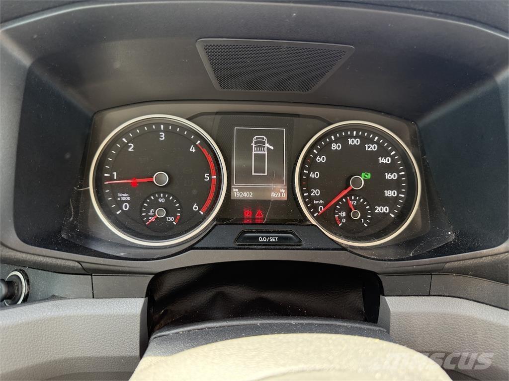 MAN TGE 3.180 Camiones con caja de remolque