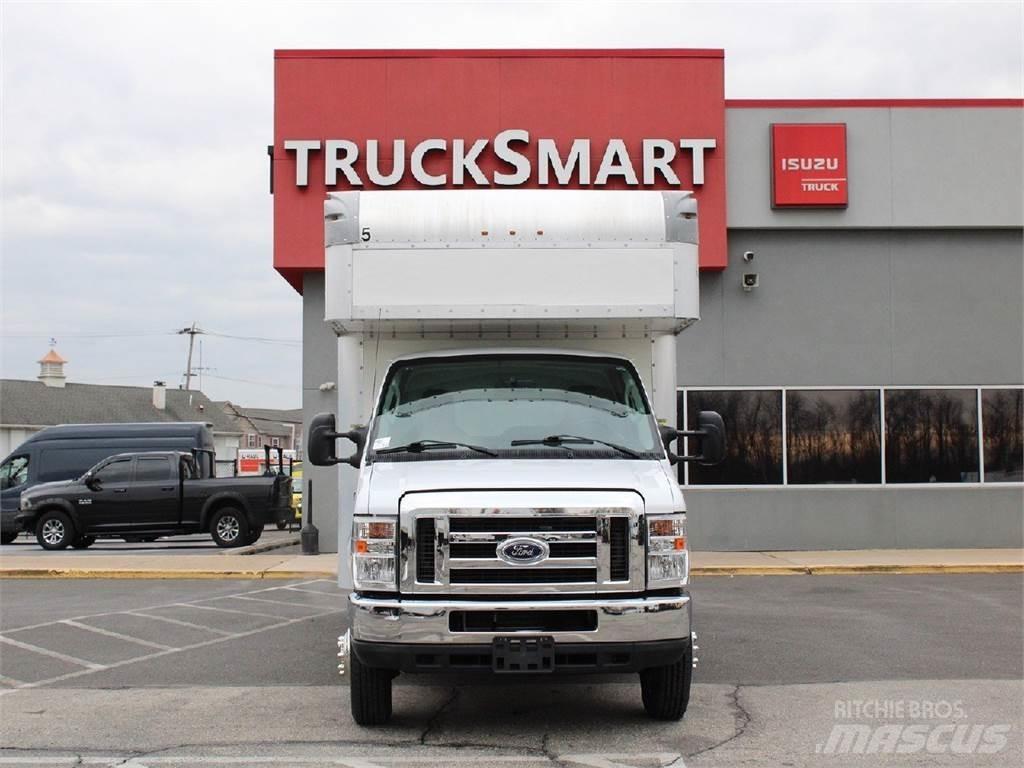 Ford E350 Camiones con caja de remolque