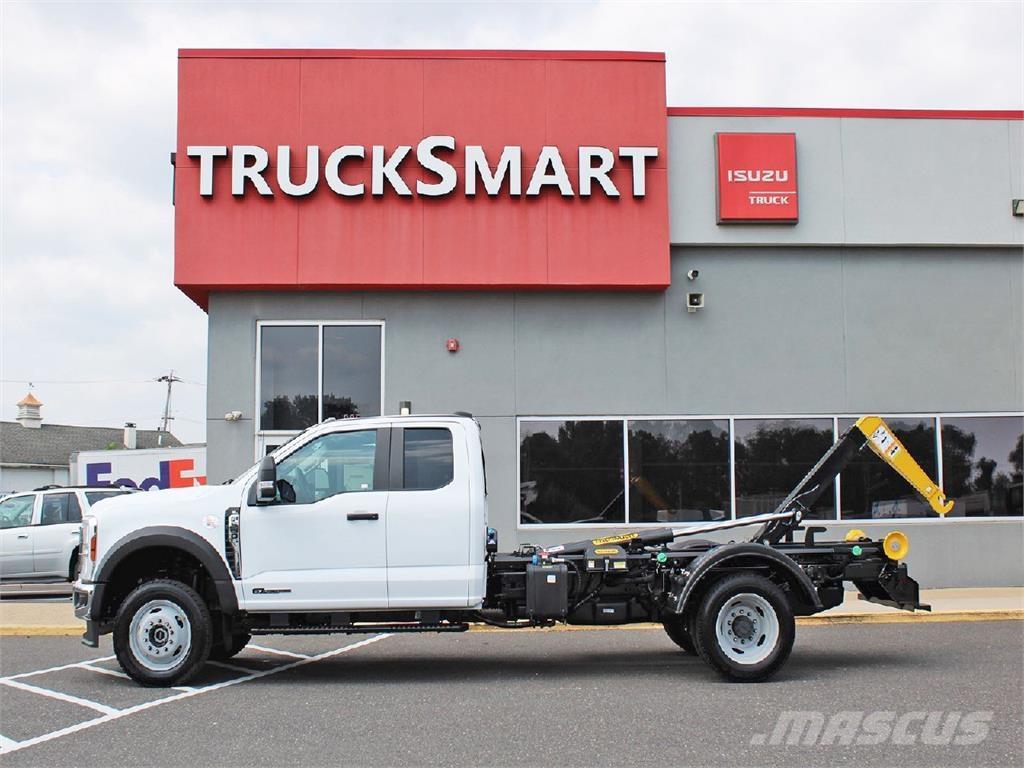 Ford F550 Bañeras basculantes usadas