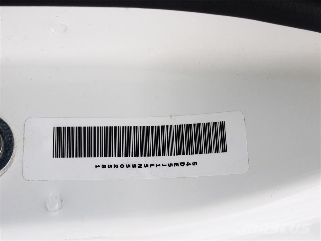 Isuzu NQR Bañeras basculantes usadas