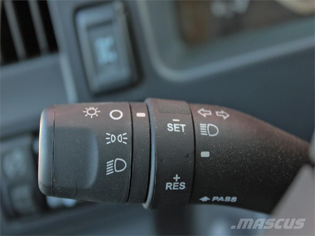 Isuzu NRR Vehículos municipales multiusos