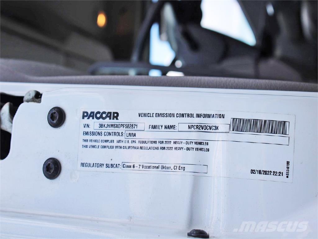 Kenworth K270 Camiones con caja de remolque