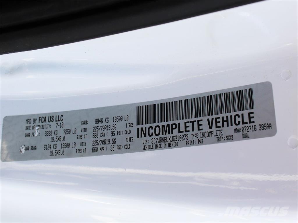 RAM 5500 Plataformas sobre camión