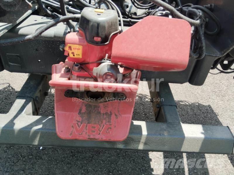 Scania G490 Camiones con chasís y cabina