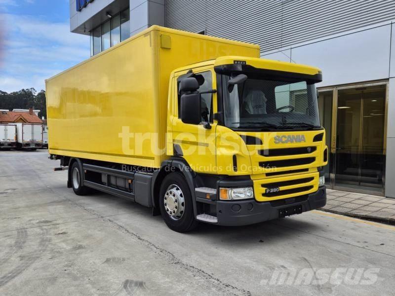 Scania P280 Camiones con caja de remolque