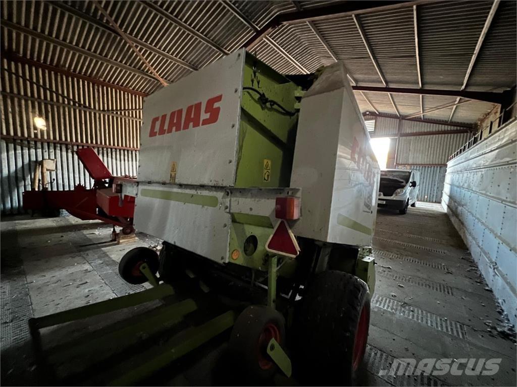 CLAAS VARIANT 260 Empacadoras cuadradas