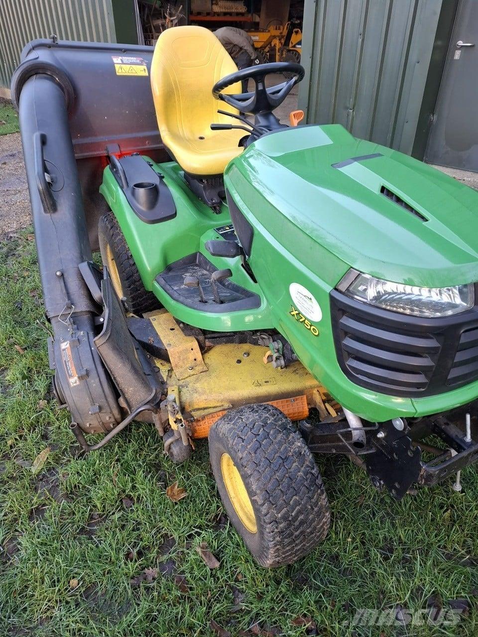 John Deere X750 Podadoras