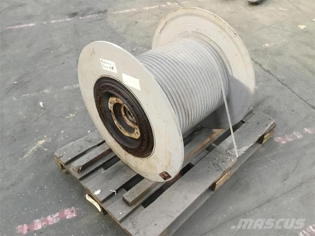 Krupp KMK 4060 winch Piezas y equipos para grúas